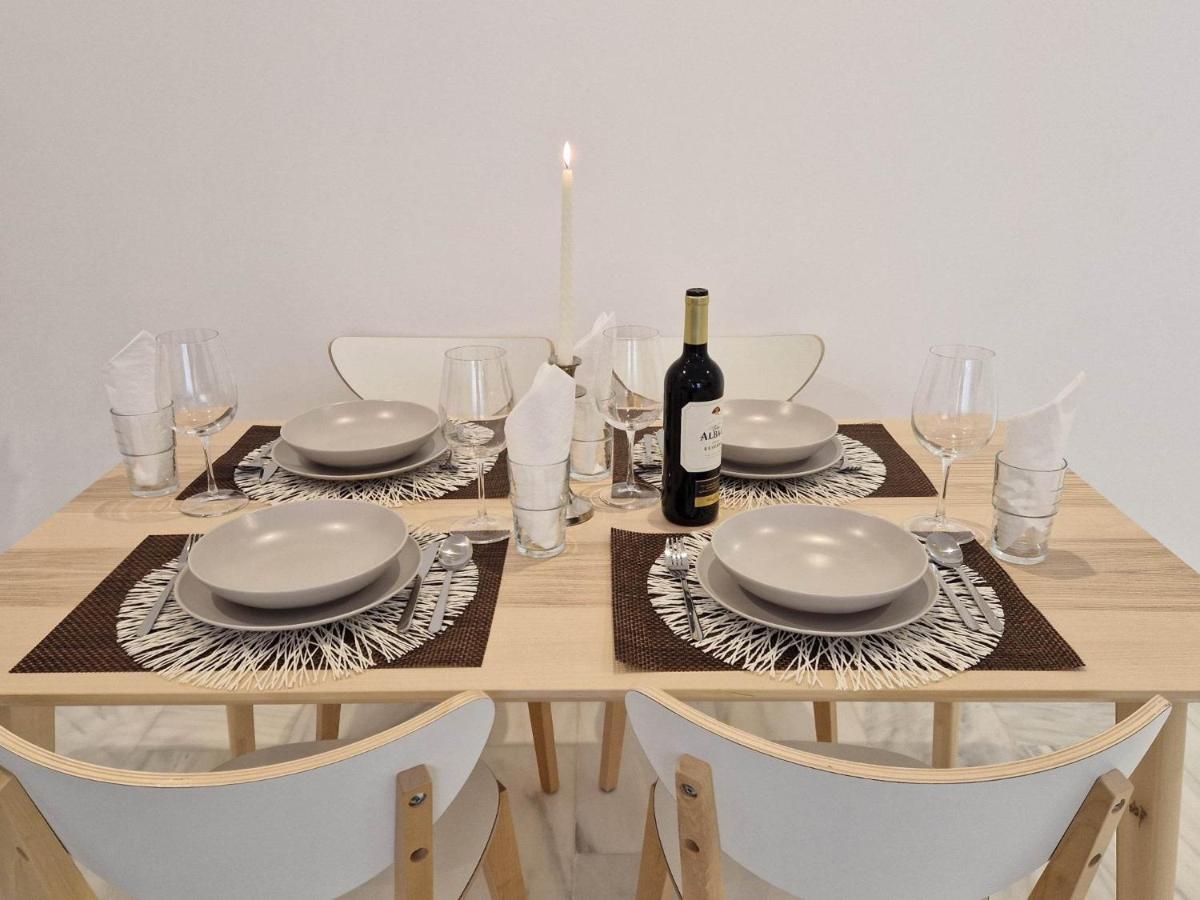 Francisco Cano Apartment ฟูเอนฮิโรลา ภายนอก รูปภาพ
