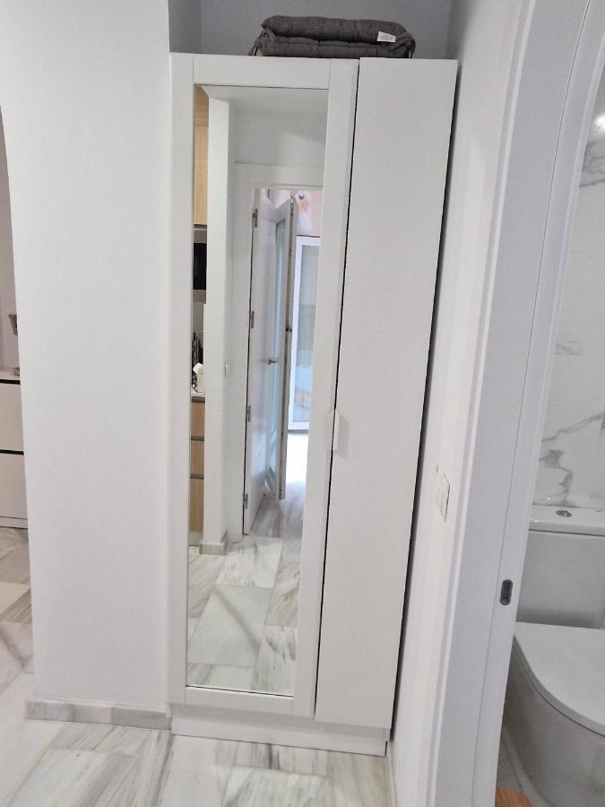 Francisco Cano Apartment ฟูเอนฮิโรลา ภายนอก รูปภาพ