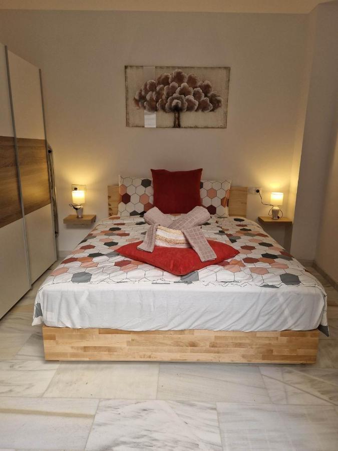 Francisco Cano Apartment ฟูเอนฮิโรลา ภายนอก รูปภาพ
