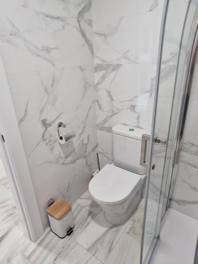 Francisco Cano Apartment ฟูเอนฮิโรลา ภายนอก รูปภาพ