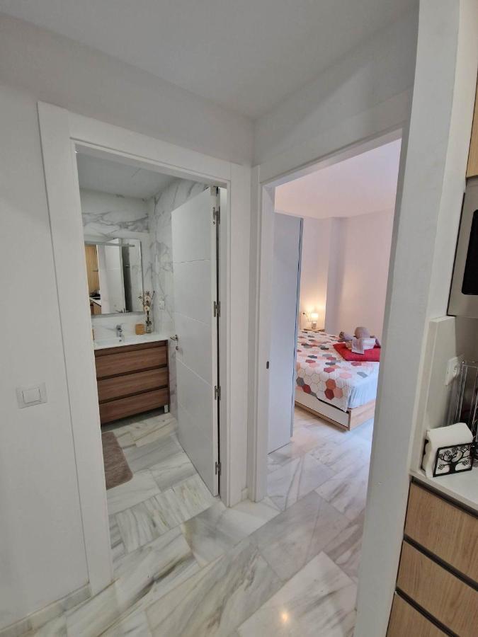 Francisco Cano Apartment ฟูเอนฮิโรลา ภายนอก รูปภาพ