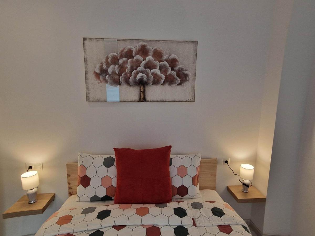 Francisco Cano Apartment ฟูเอนฮิโรลา ภายนอก รูปภาพ