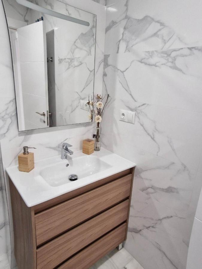 Francisco Cano Apartment ฟูเอนฮิโรลา ภายนอก รูปภาพ